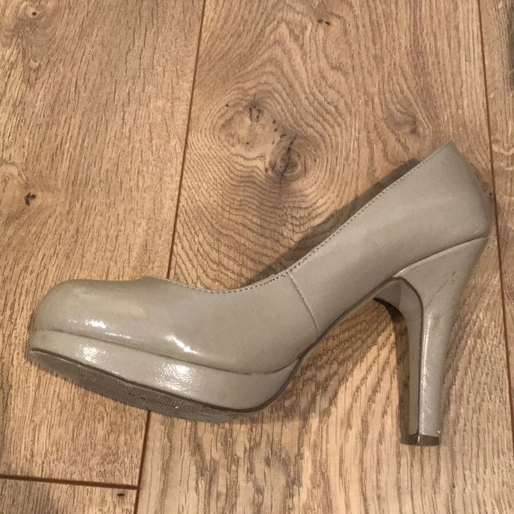 Madden Girl nude patent platform pump - Picture 2 of 5